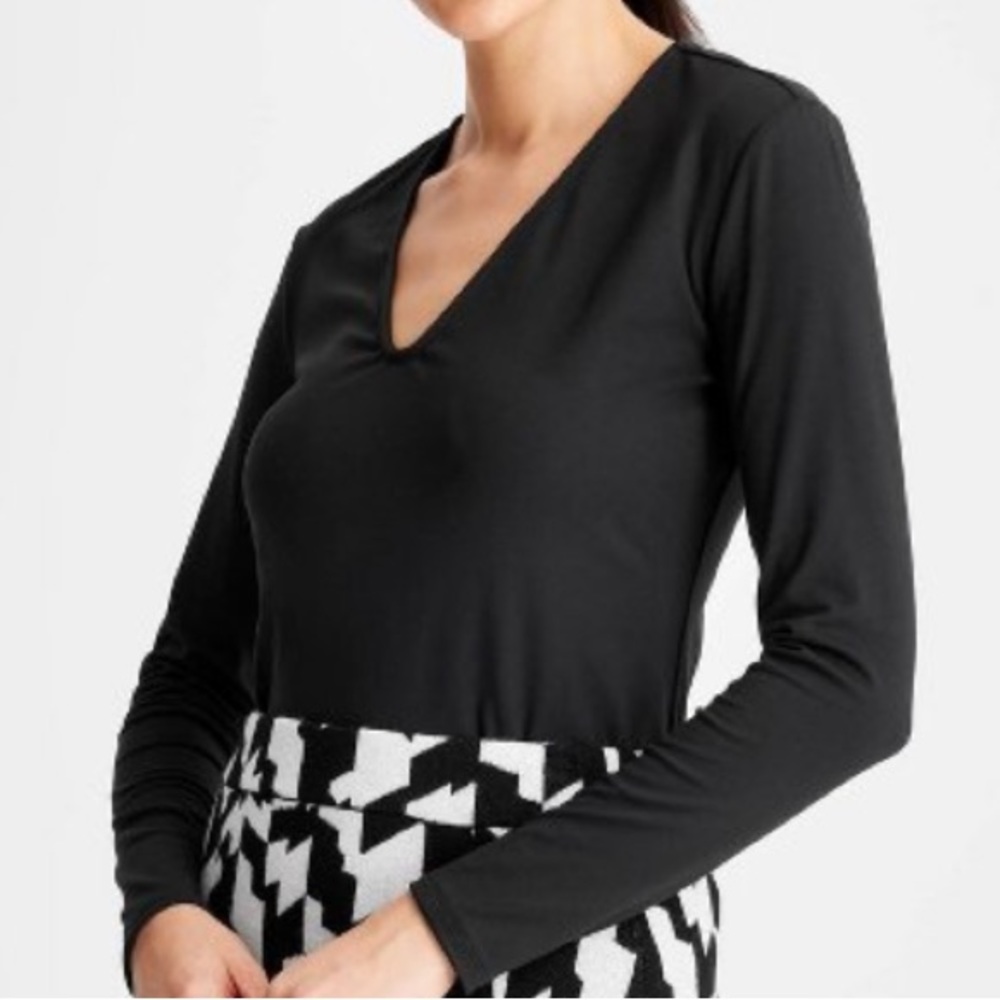 Women's Long Sleeve Open Back T-Shirt
Future Collective NWT